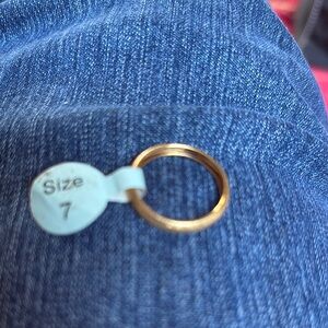 Elegant Gold Ring 14k engagement size 7.